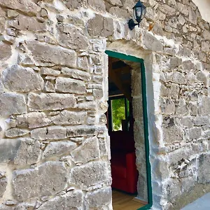 Mulberry Stone House By Pinch Pakoštane